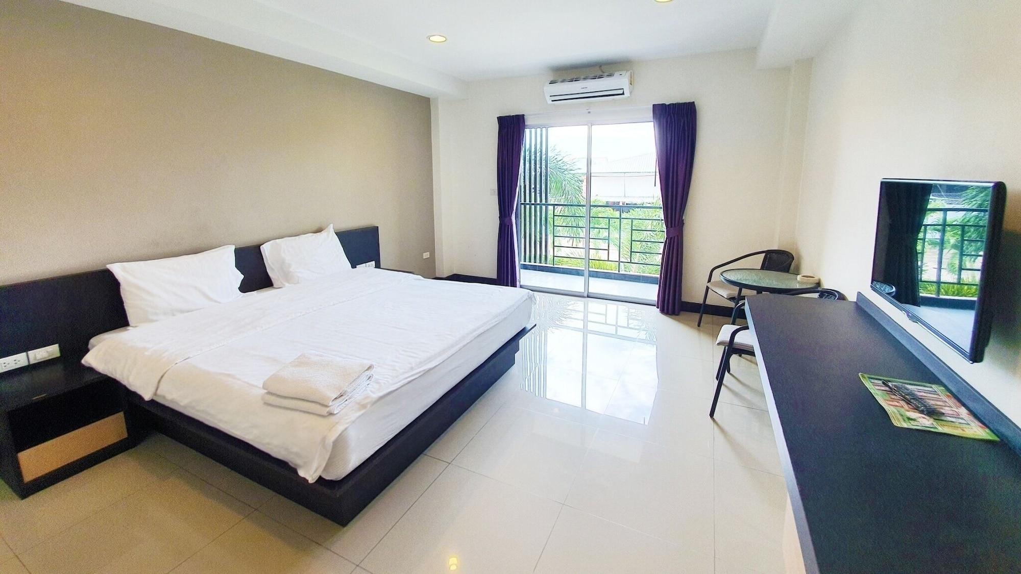 B Space Residence Nong Prue Luaran gambar