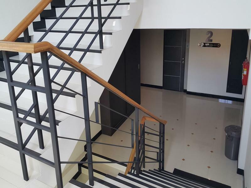 B Space Residence Nong Prue Luaran gambar