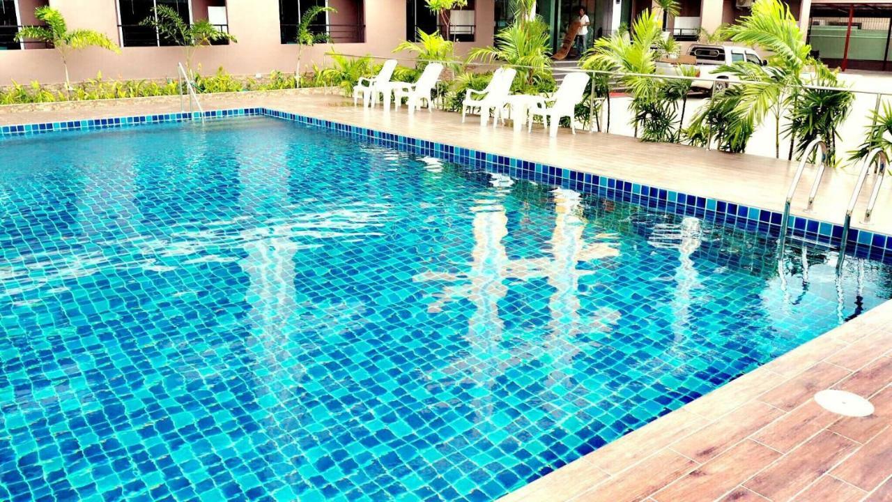 B Space Residence Nong Prue Luaran gambar