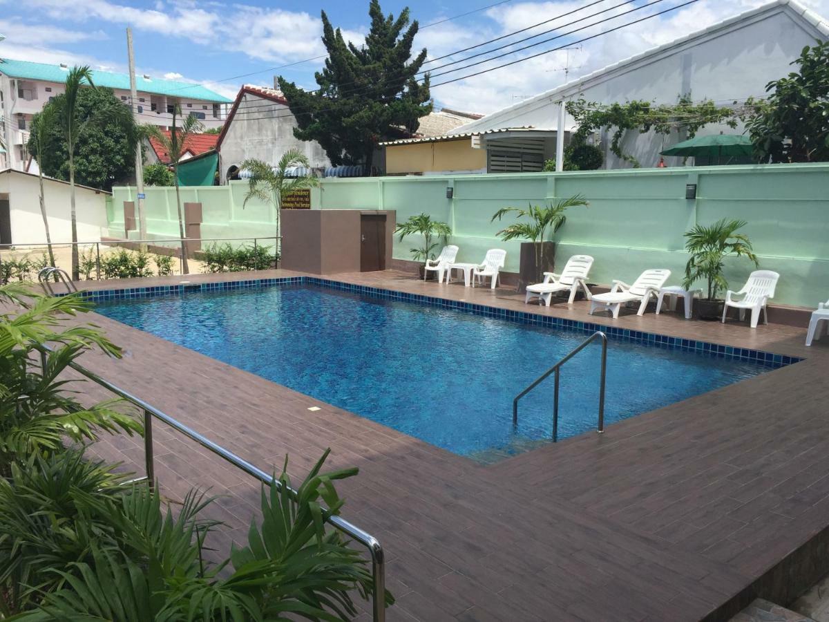 B Space Residence Nong Prue Luaran gambar